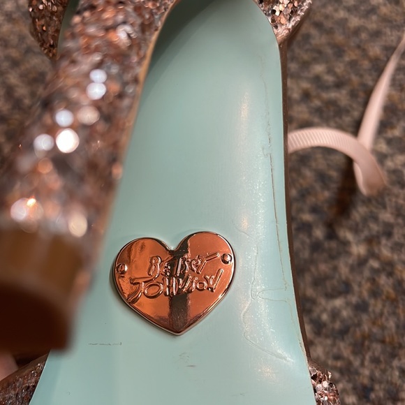 Sparkle Betsey Johnson Heel with Tie Size 8 - Picture 4 of 10